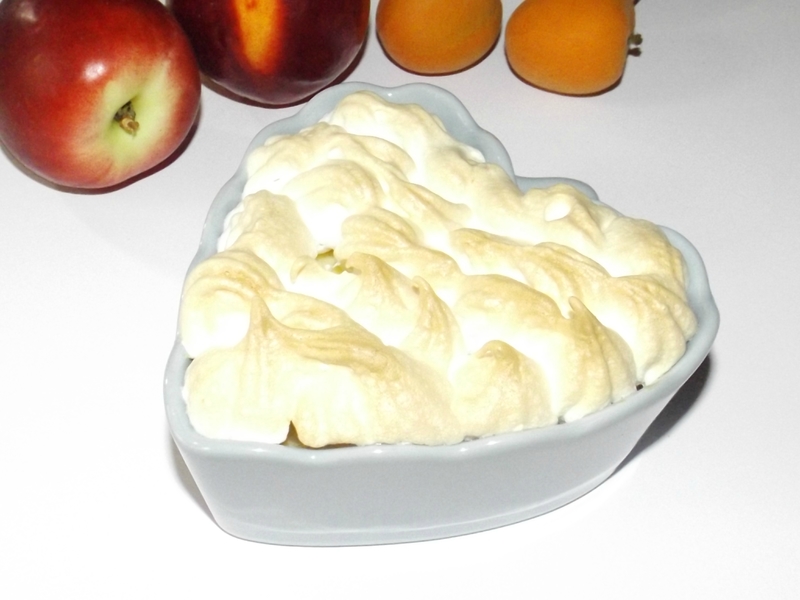 Gratin multi-fruits meringué (pêches/abricots)