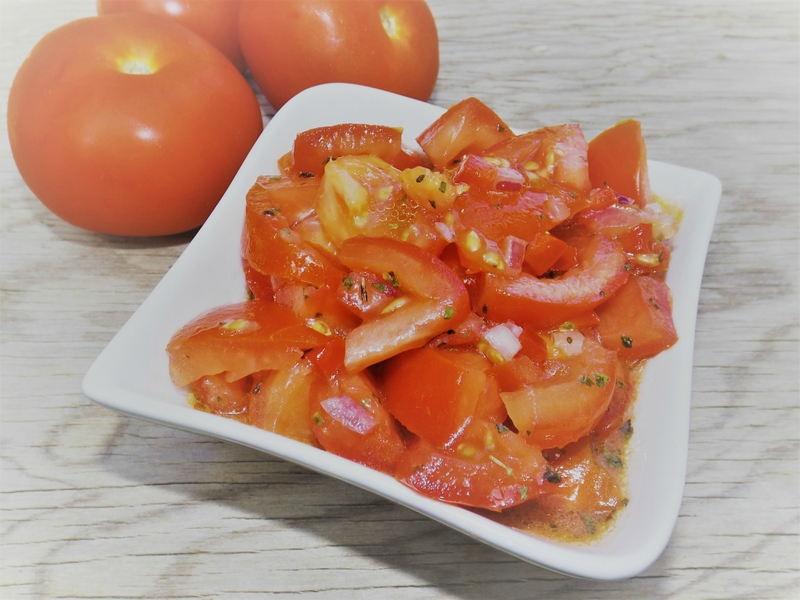 Salade de tomates et de poivron façon Salsa Criolla Argentine