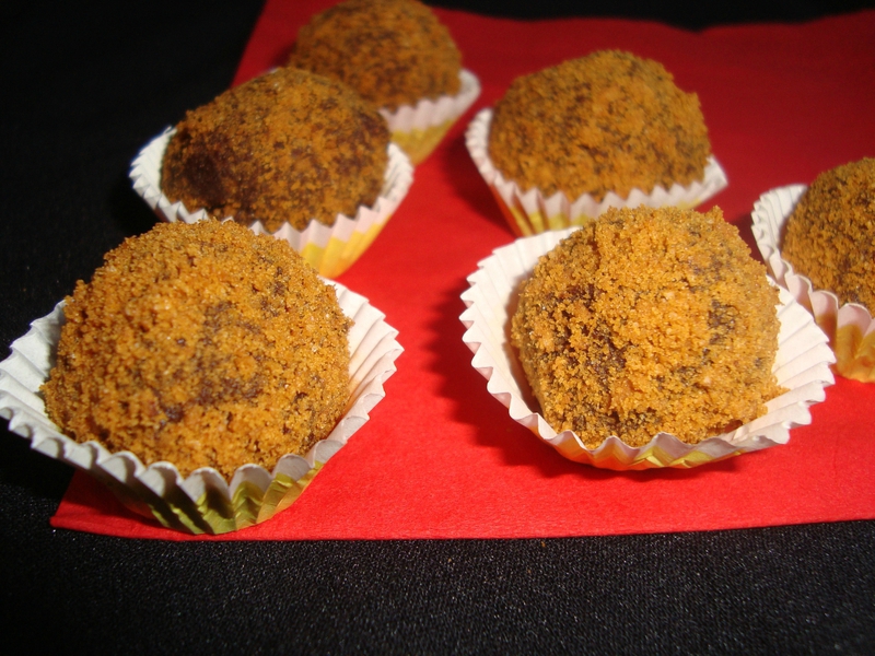 Truffes au chocolat noir et spéculoos (avec ou sans Thermomix)