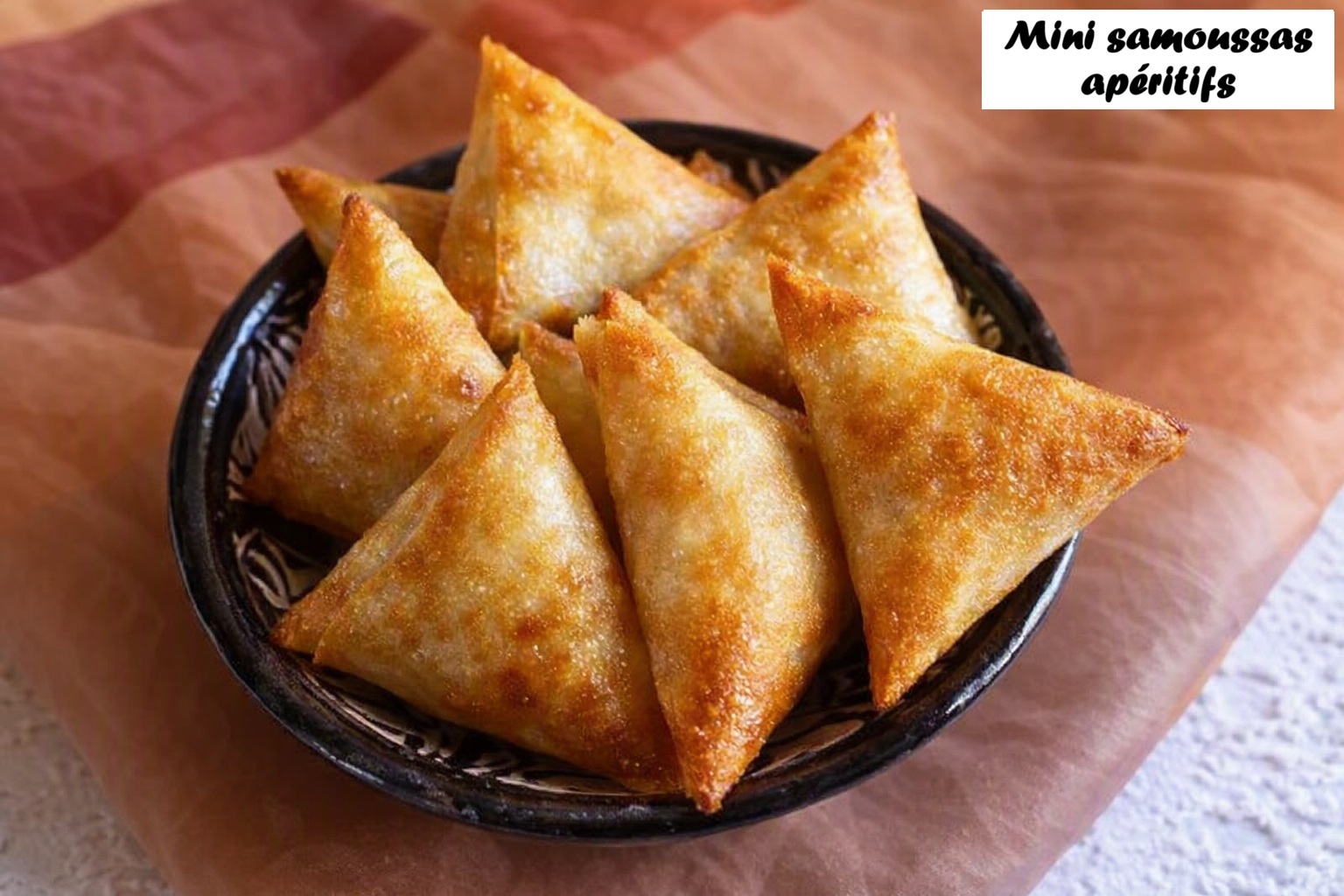 Mini samoussas apéritifs au bœuf et carotte : recette croustillante