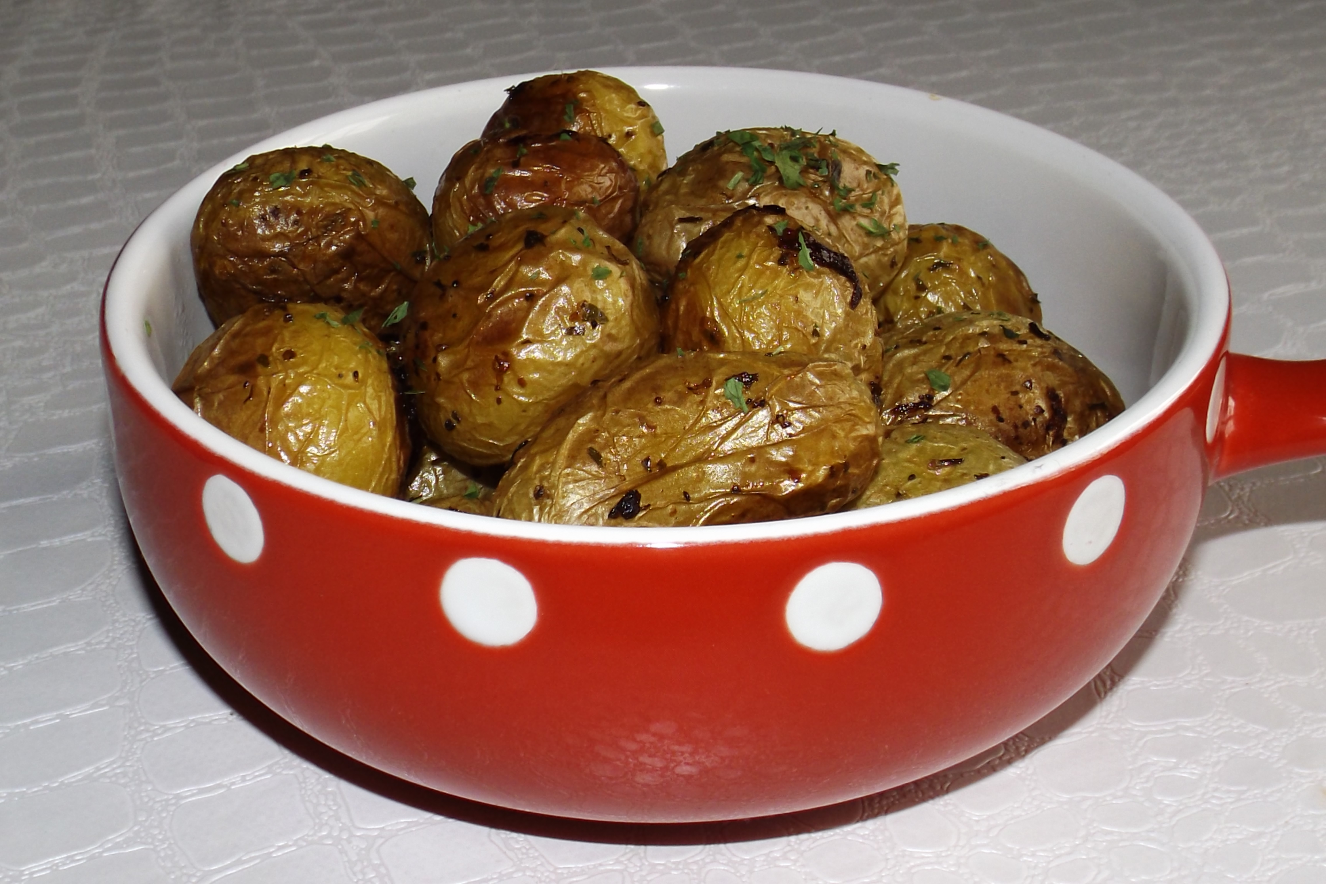 Pommes de terre grenailles rôties au four