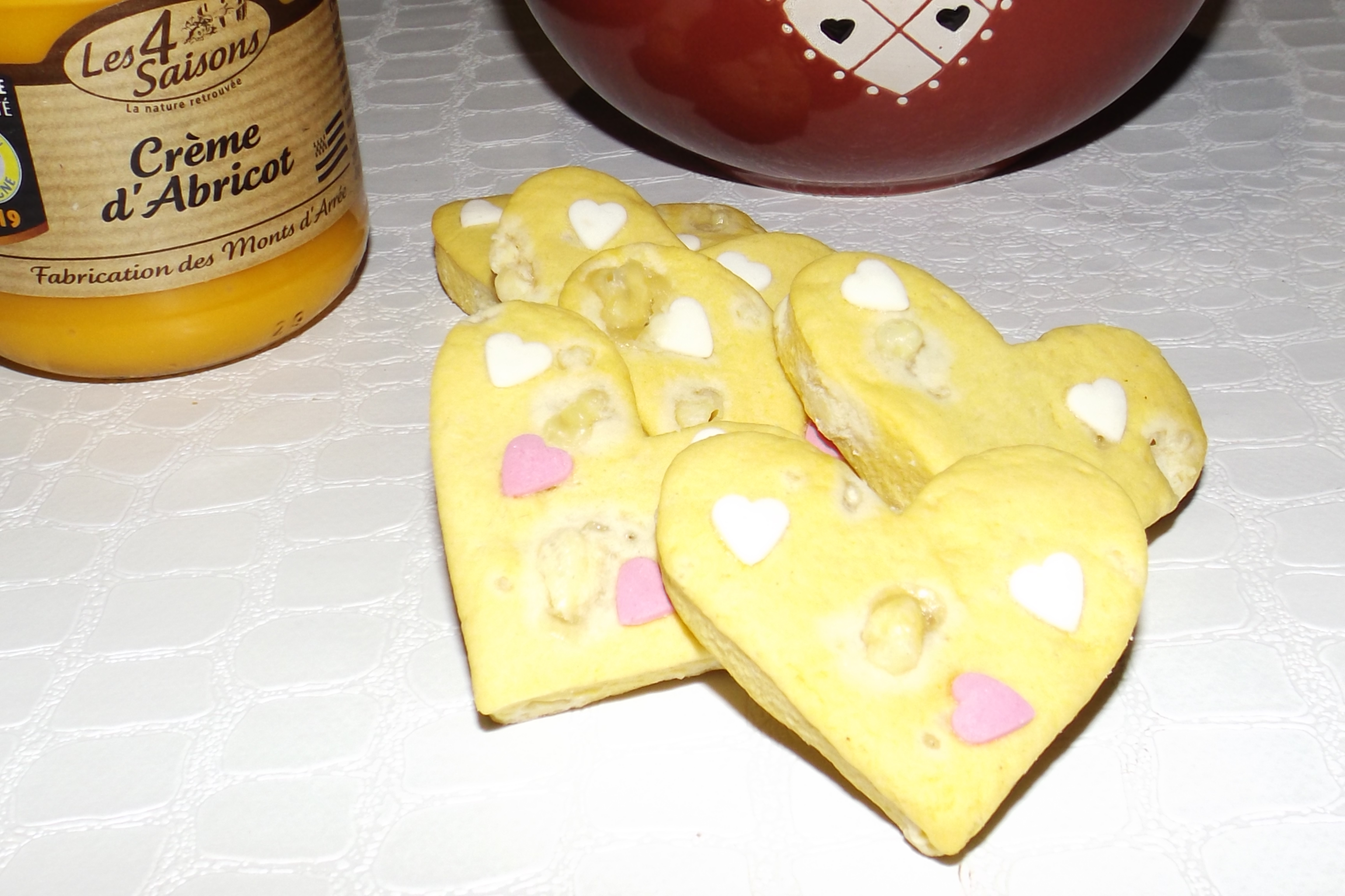 Sablés à la crème d&rsquo;abricot et au chocolat blanc