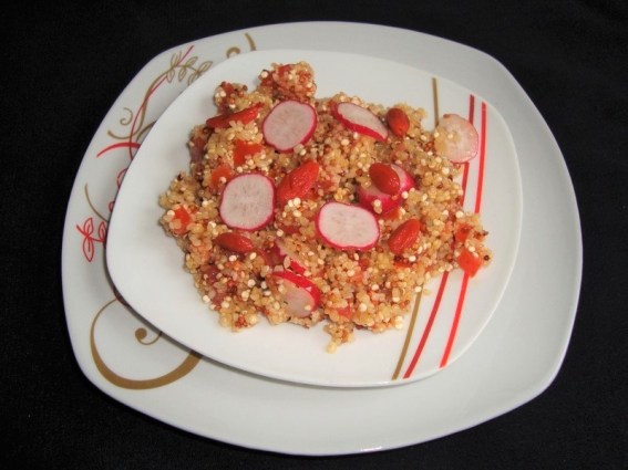 Taboulé de quinoa et de boulgour aux radis et aux baies de Goji (recette Veggie)
