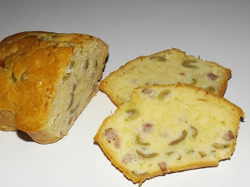 Cake aux olives et au jambon (avec ou sans Thermomix)
