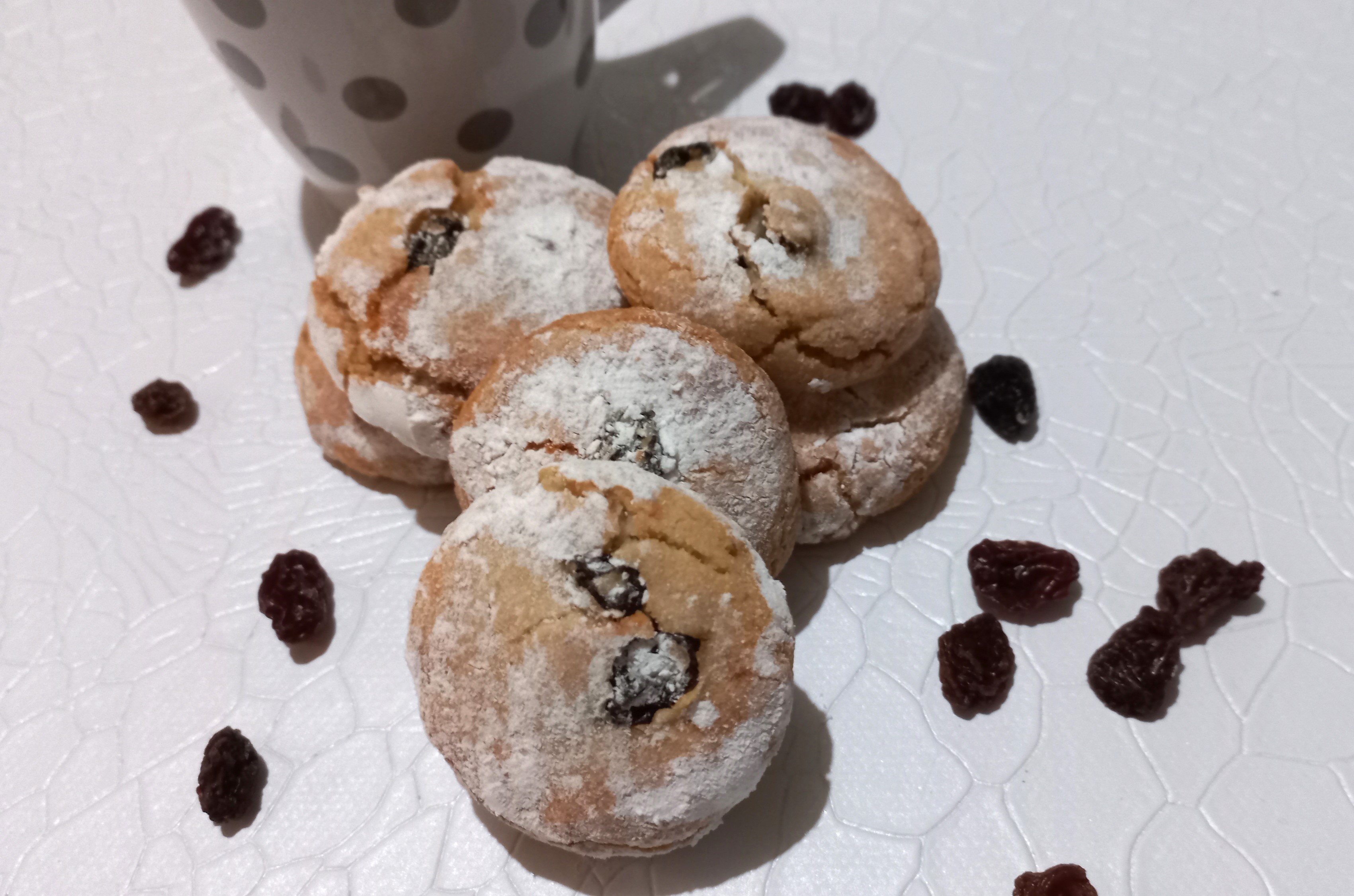 Amaretti rhum-raisin
