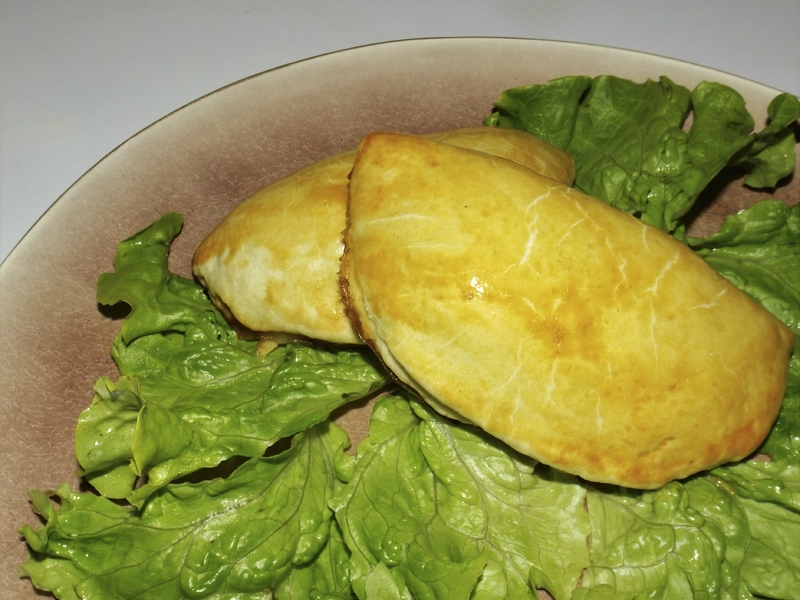 Empanadas au thon et aux tomates