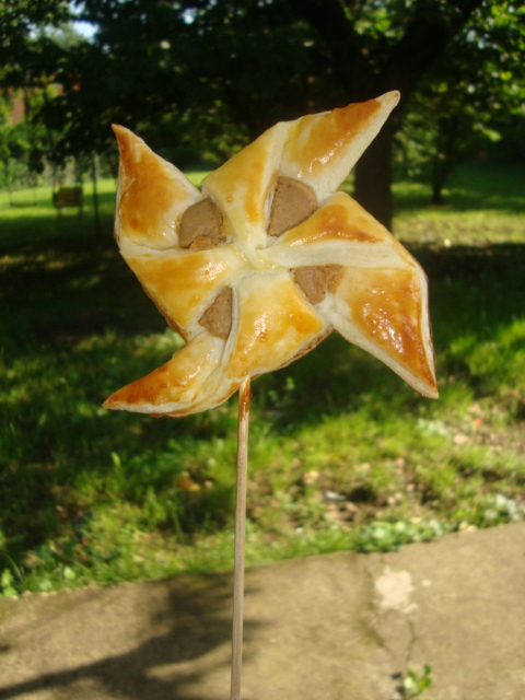 Feuilletés sucrés moulin à vent au beurre de cacahuète