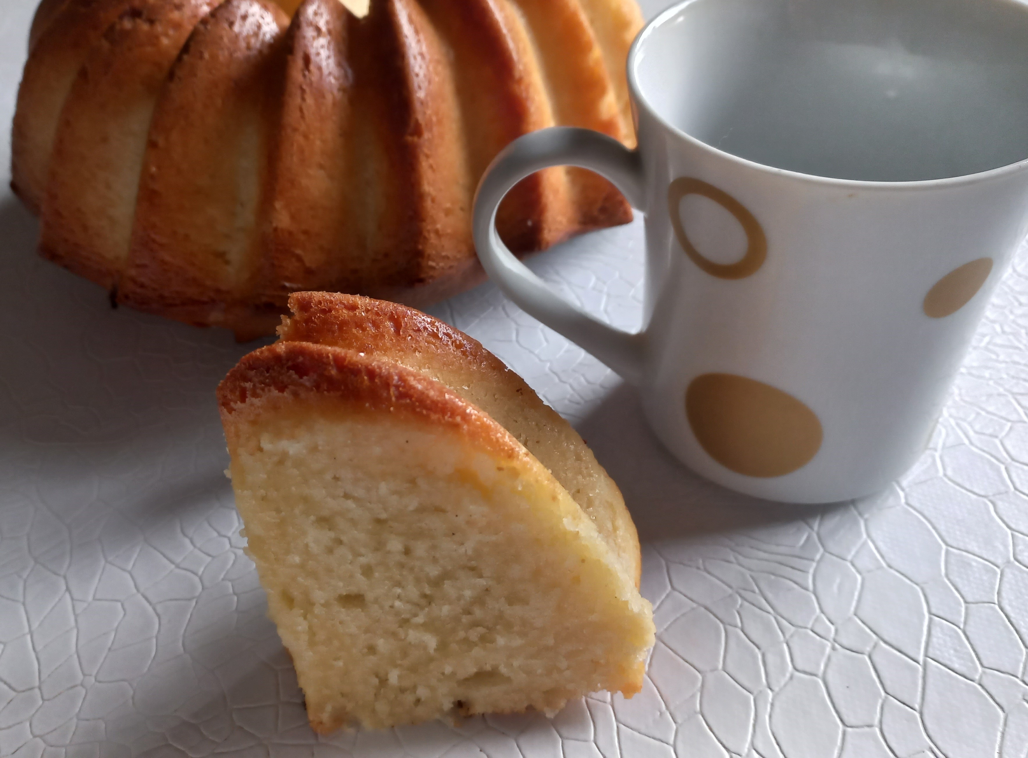 Gâteau à la crème fraîche (recette facile et rapide)