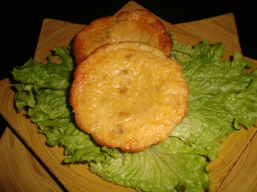 Mini-quiches au confit d&rsquo;oignons et au foie gras