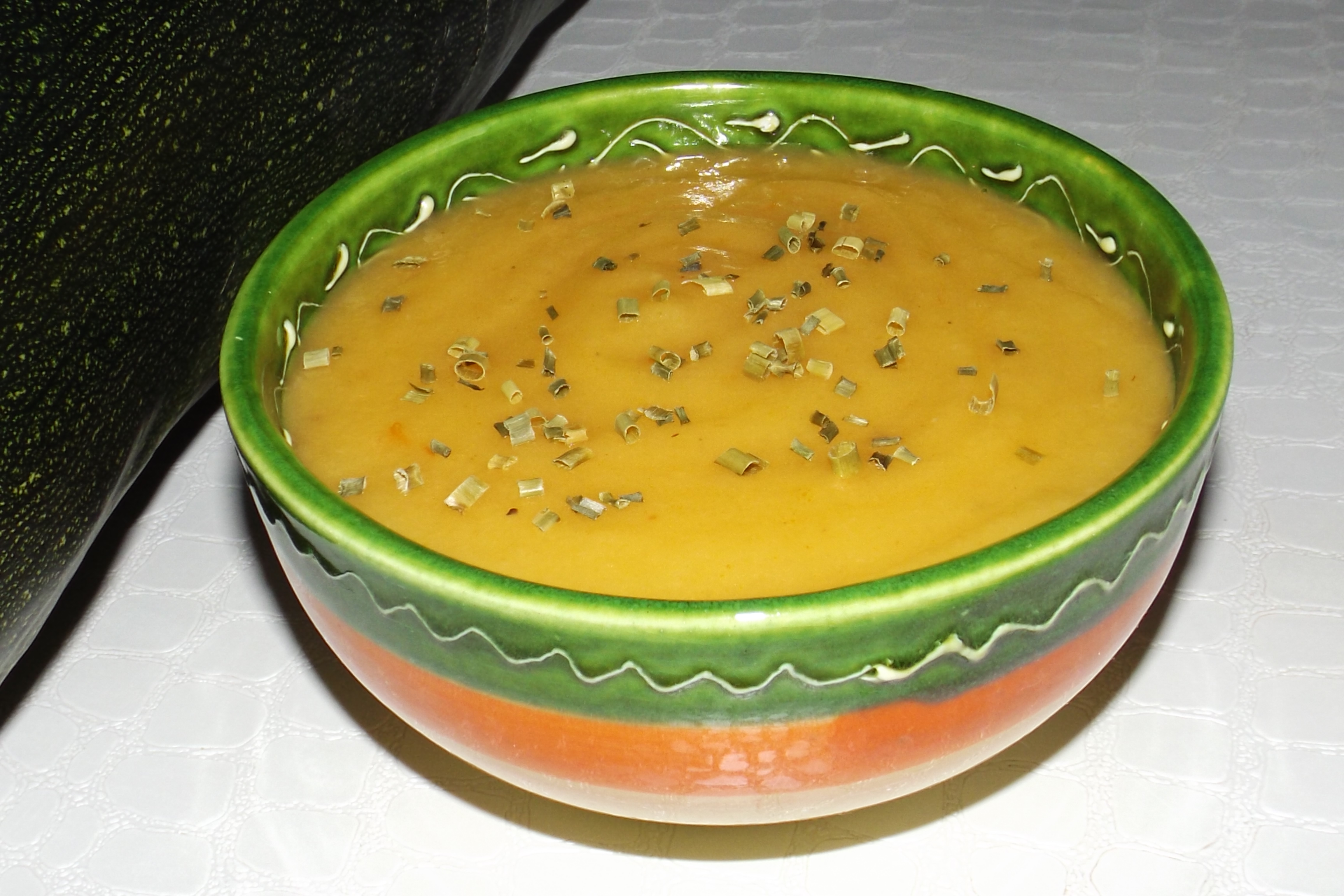 Gaspacho de courgette, aux tomates et aux épices CAJUN