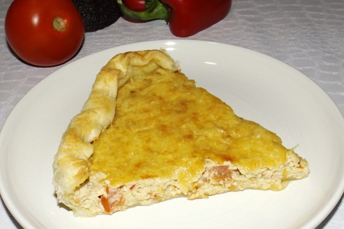 Quiche mexicaine (guacamole, tomate et poivron rouge)