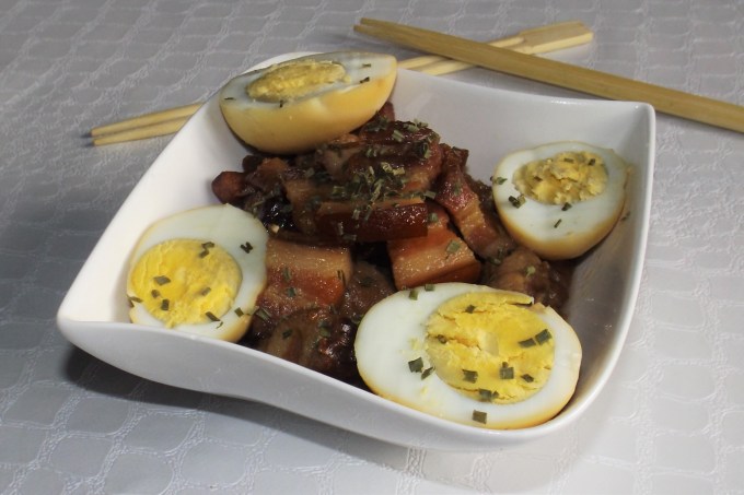Porc caramélisé aux oeufs vietnamien (thịt kho trứng)
