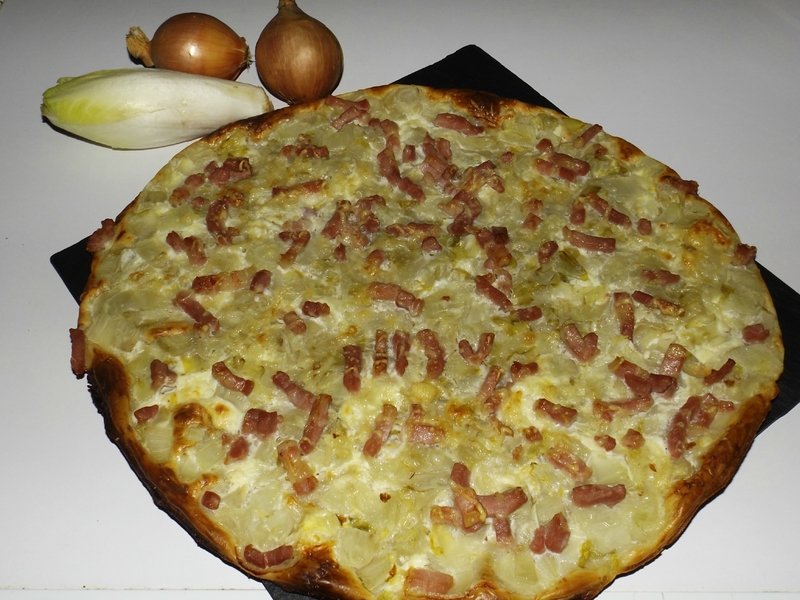 Tarte aux endives façon flammekueche (recette originale et gourmande)
