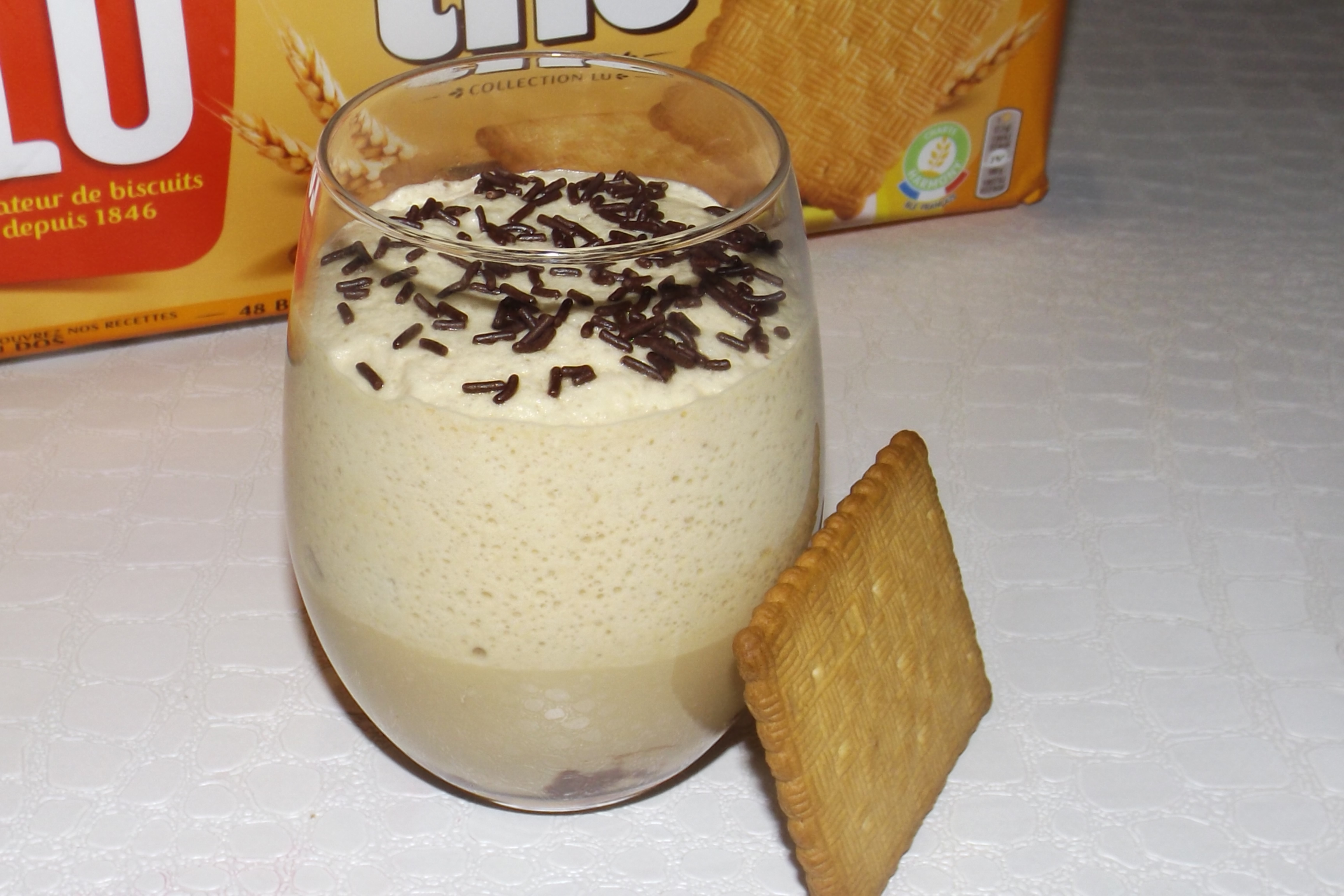 Verrines aux biscuits thé, au chocolat et au café