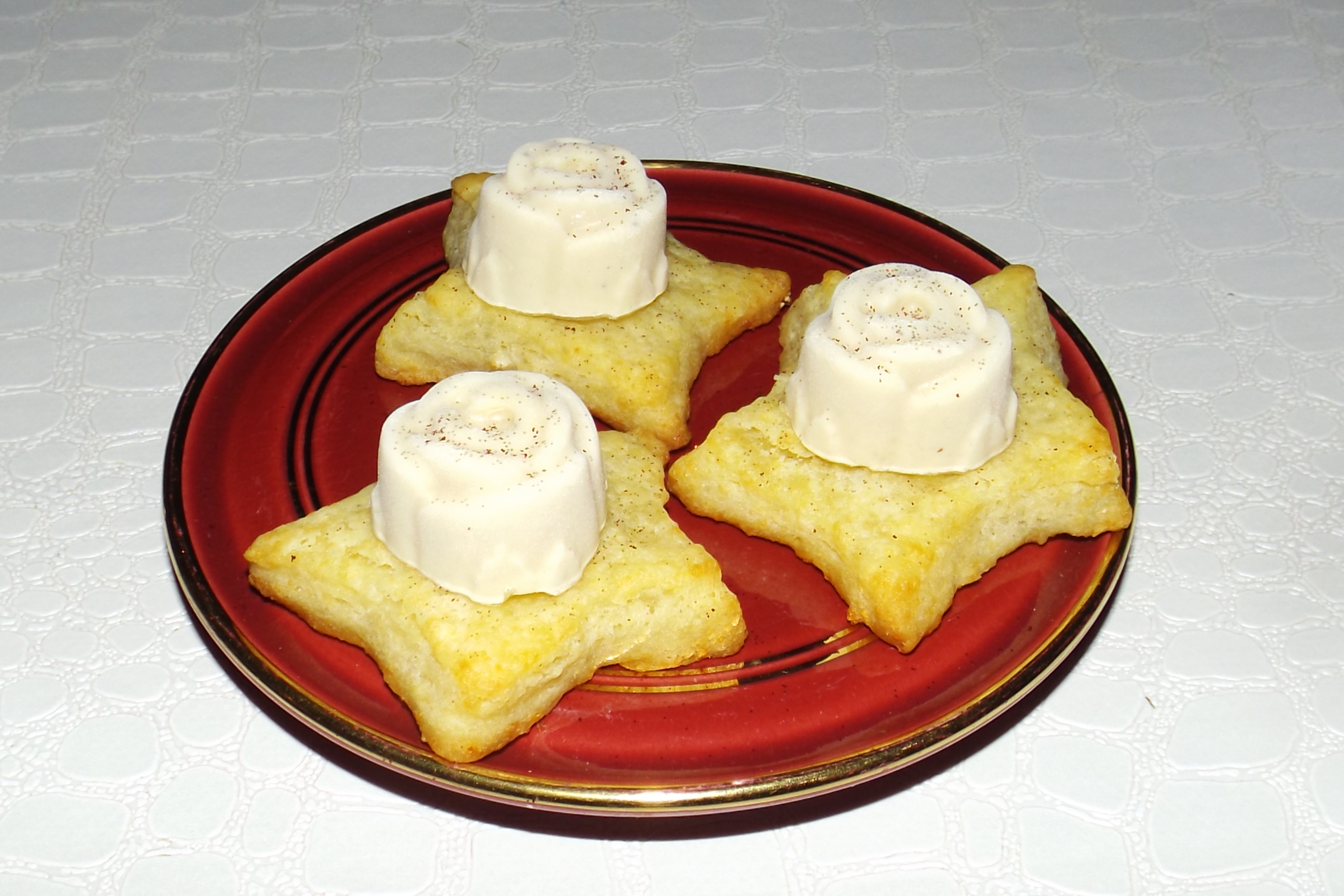 Panna cotta au foie gras sur un sablé étoilé