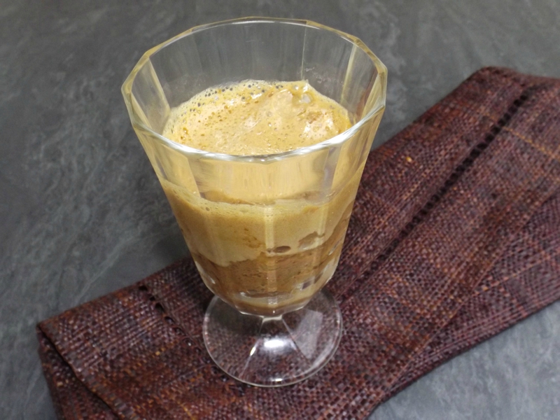 Verrines pomme/carambar à la mousse pralinoise