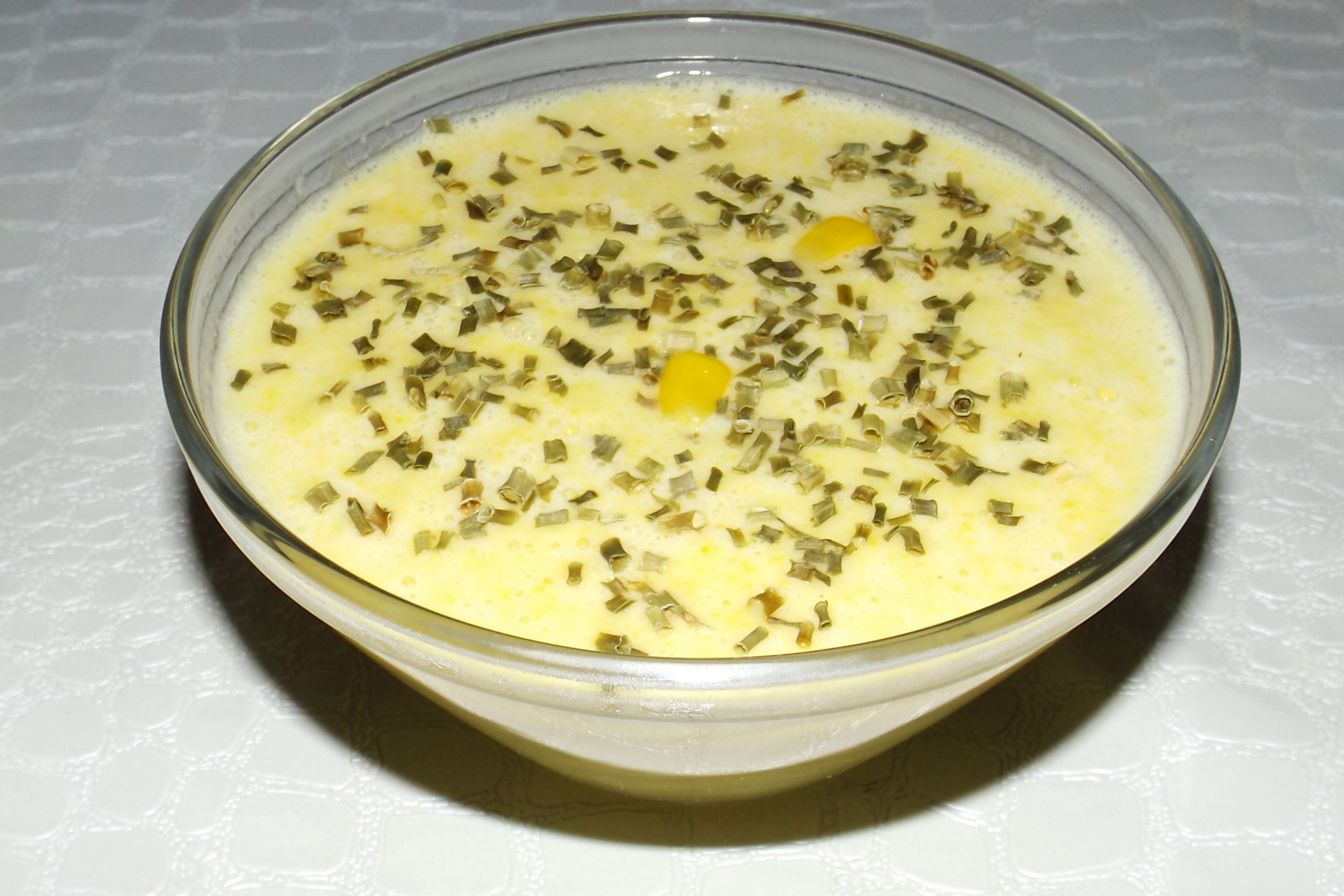 Velouté de maïs à la crème (recette inratable express)