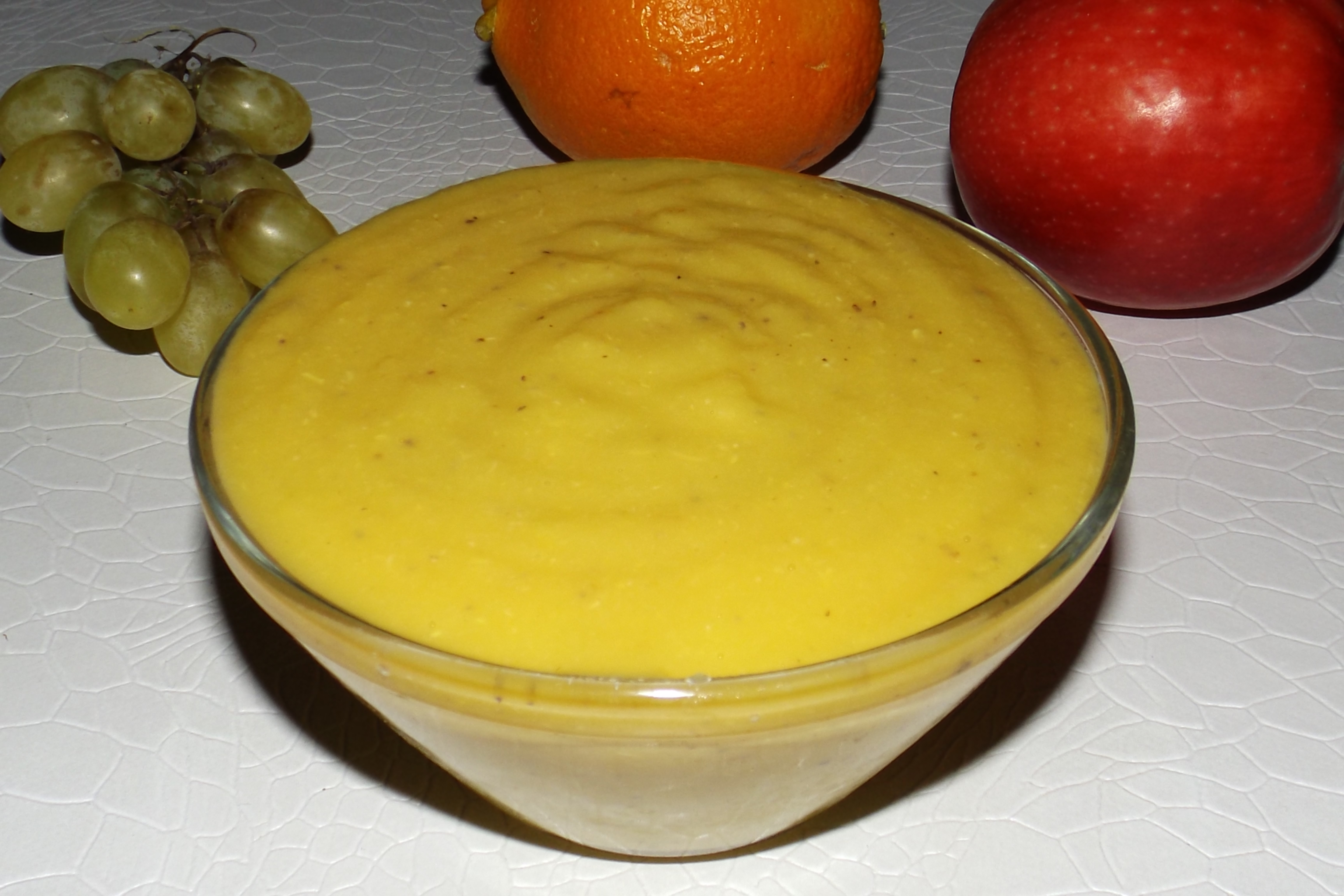 Compote de fruits d&rsquo;automne (raisins, clémentines et oranges)