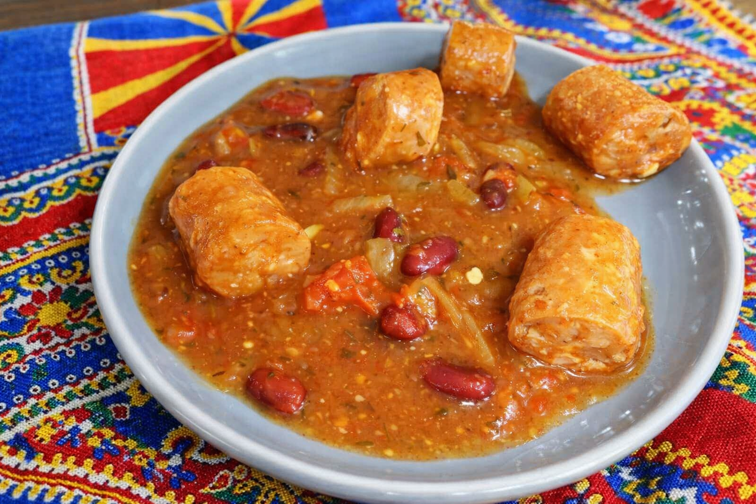 Rougail saucisse réunionnais : recette authentique