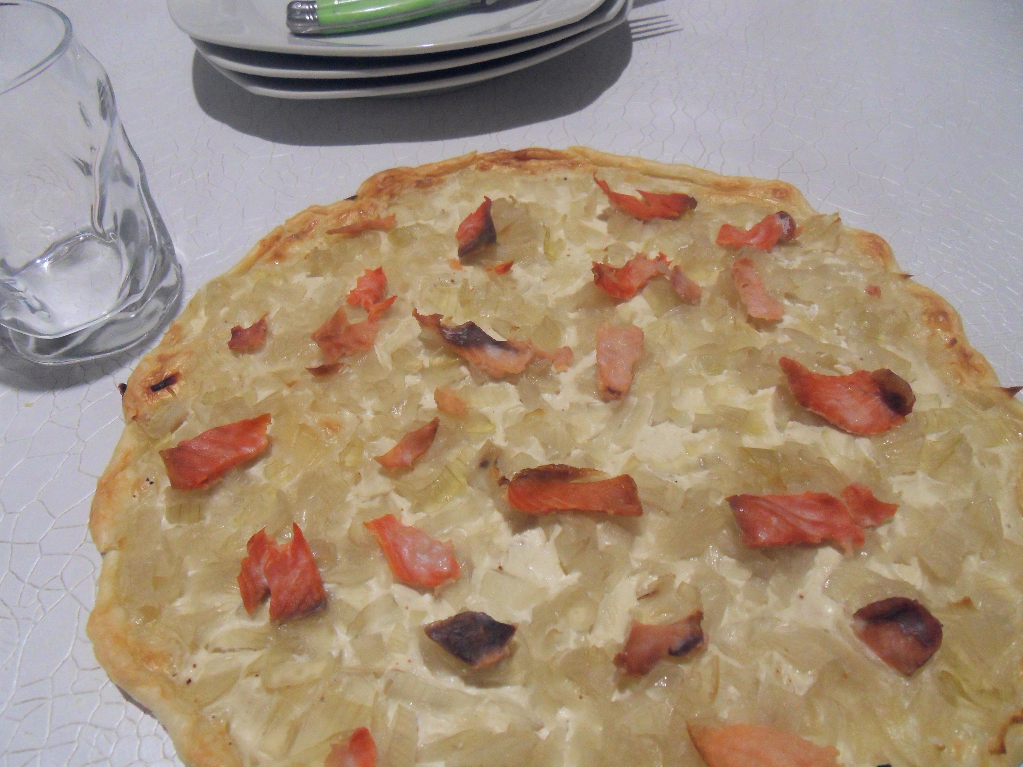 Flammekueche feuilletée au saumon fumé