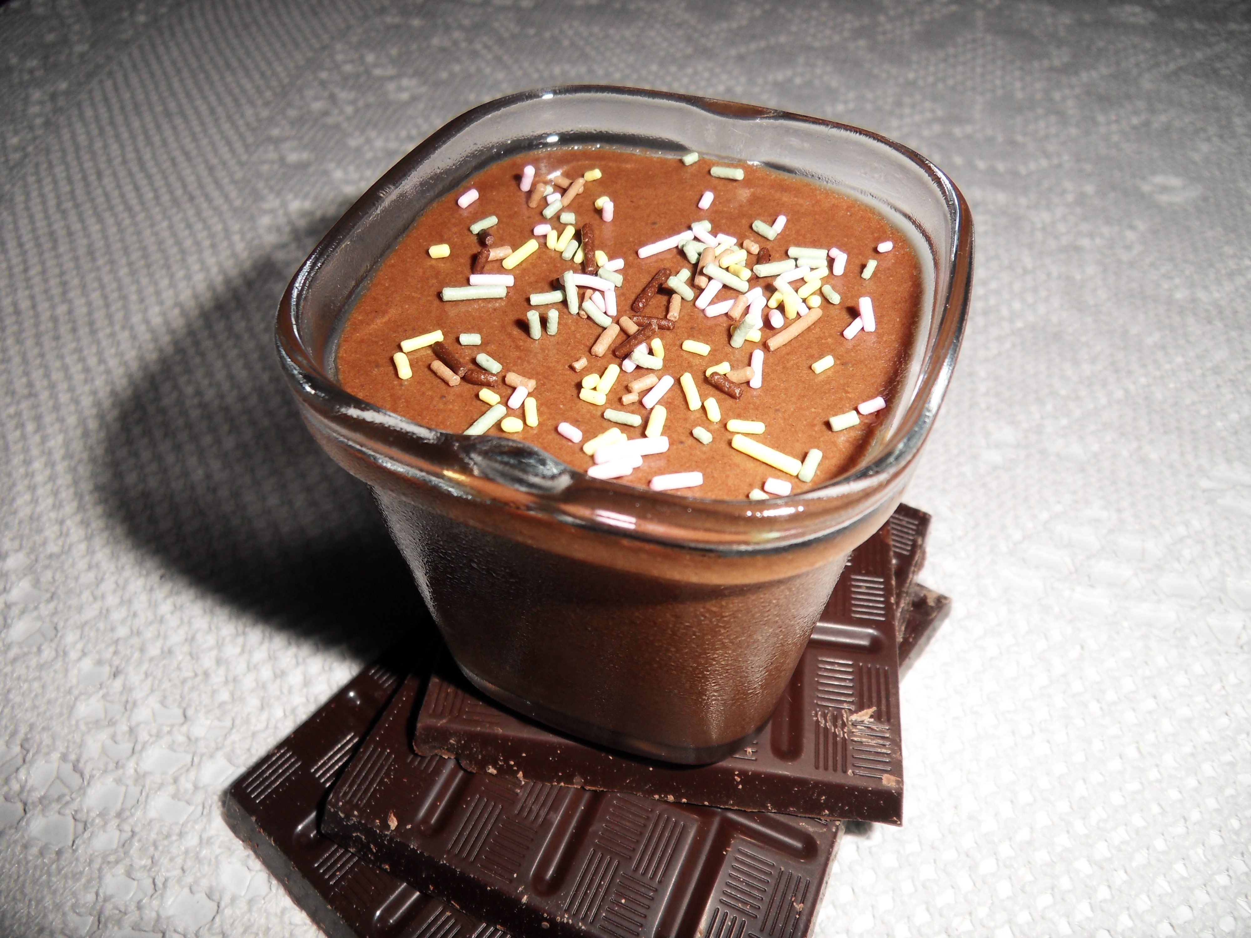 Mousse au chocolat simple et rapide (avec ou sans Thermomix)