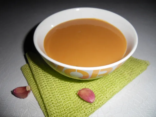 Soupe à l&rsquo;ail rose (avec ou sans Thermomix)