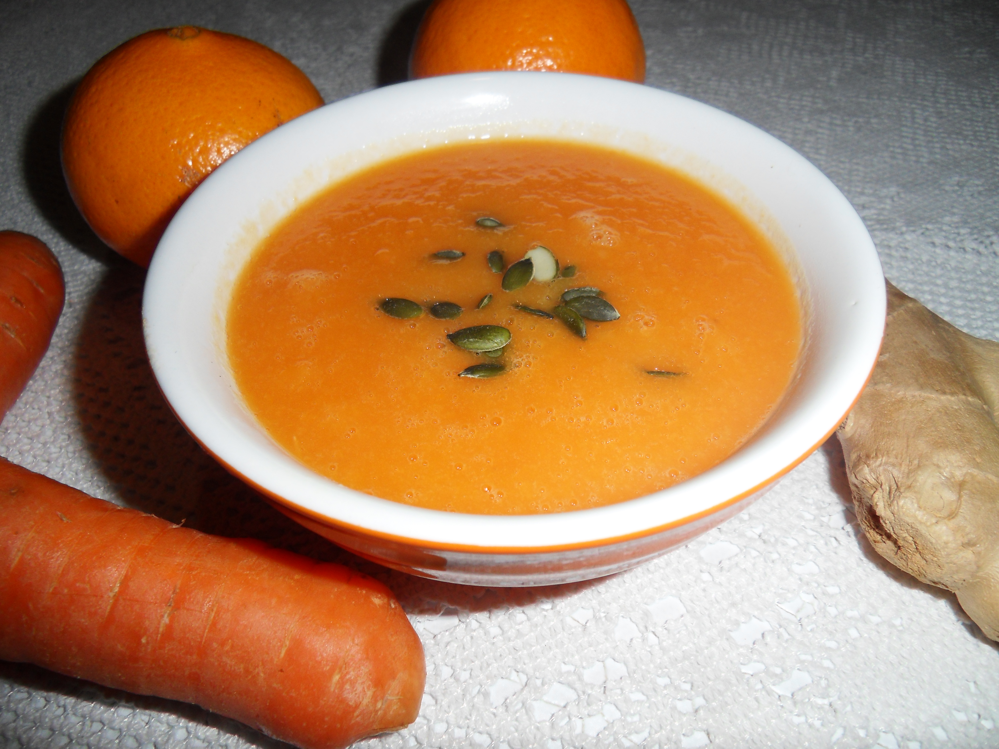 Soupe Carotte Gingembre Orange : Recette Saine et Rapide