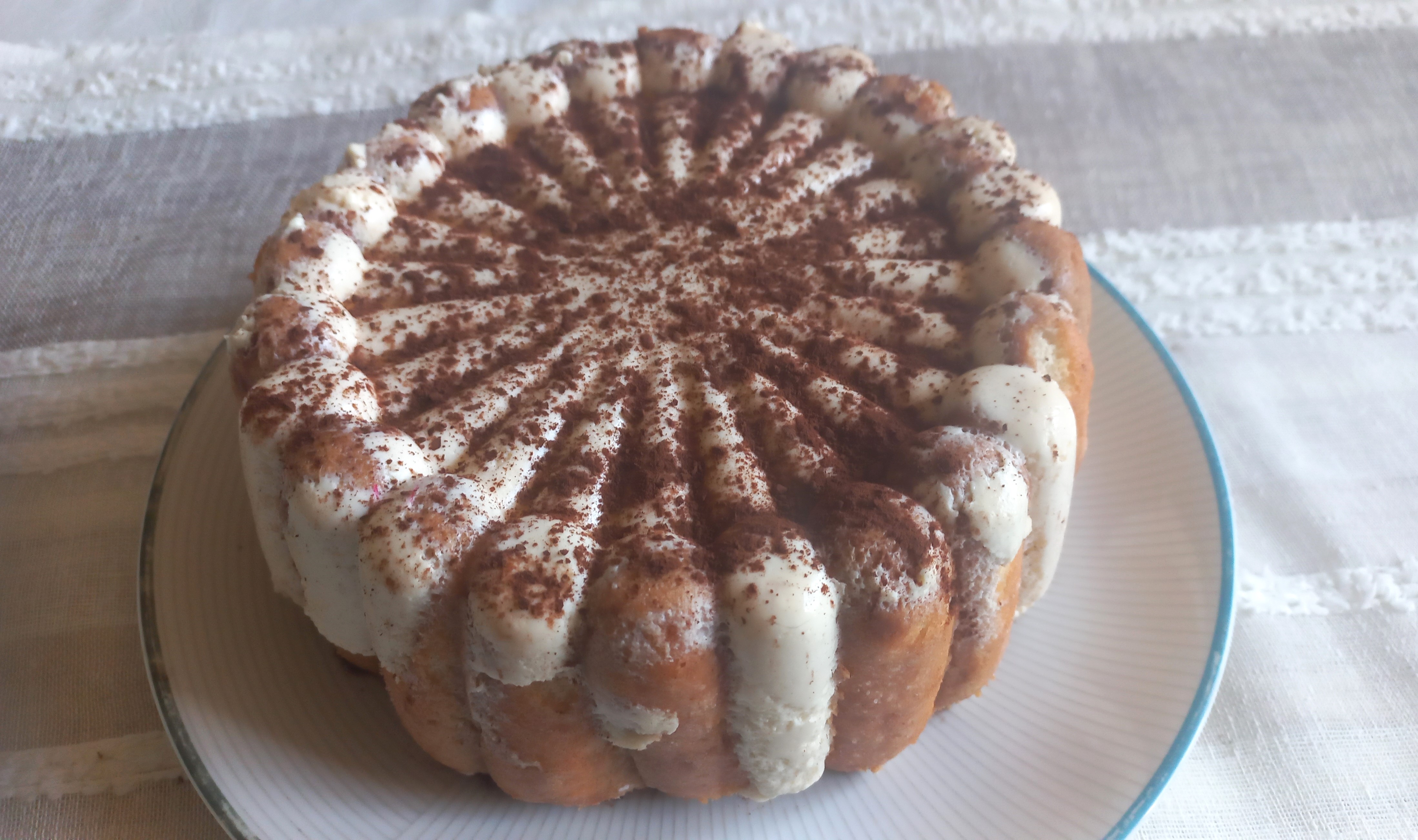 Charlotte à la vanille façon tiramisu (facile)