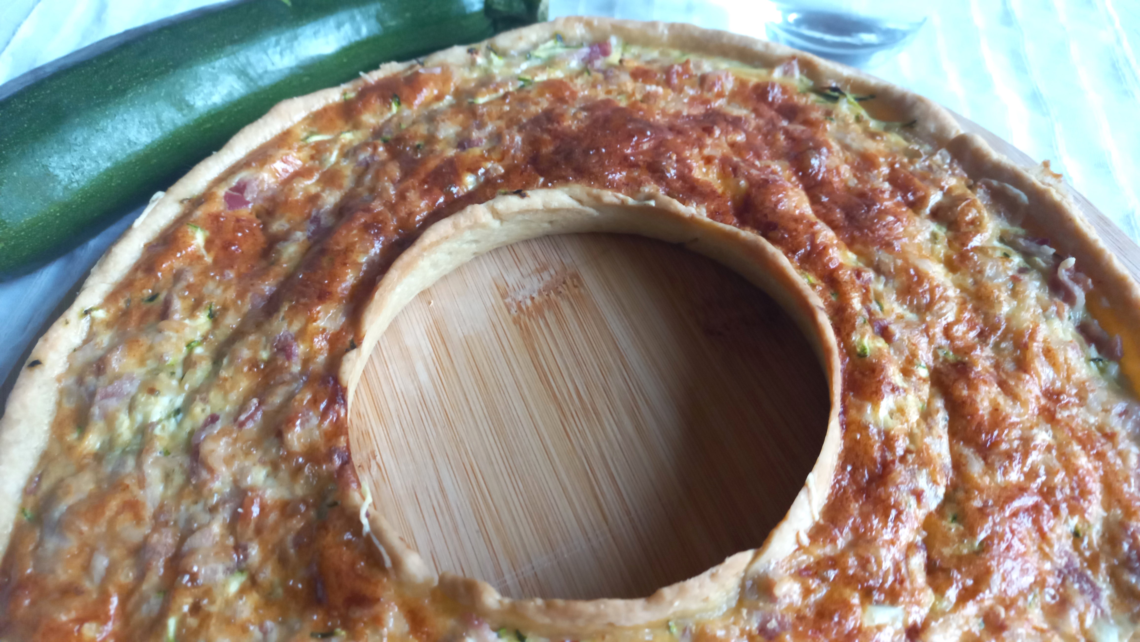 Tarte à la courgette râpée et au jambon fumé