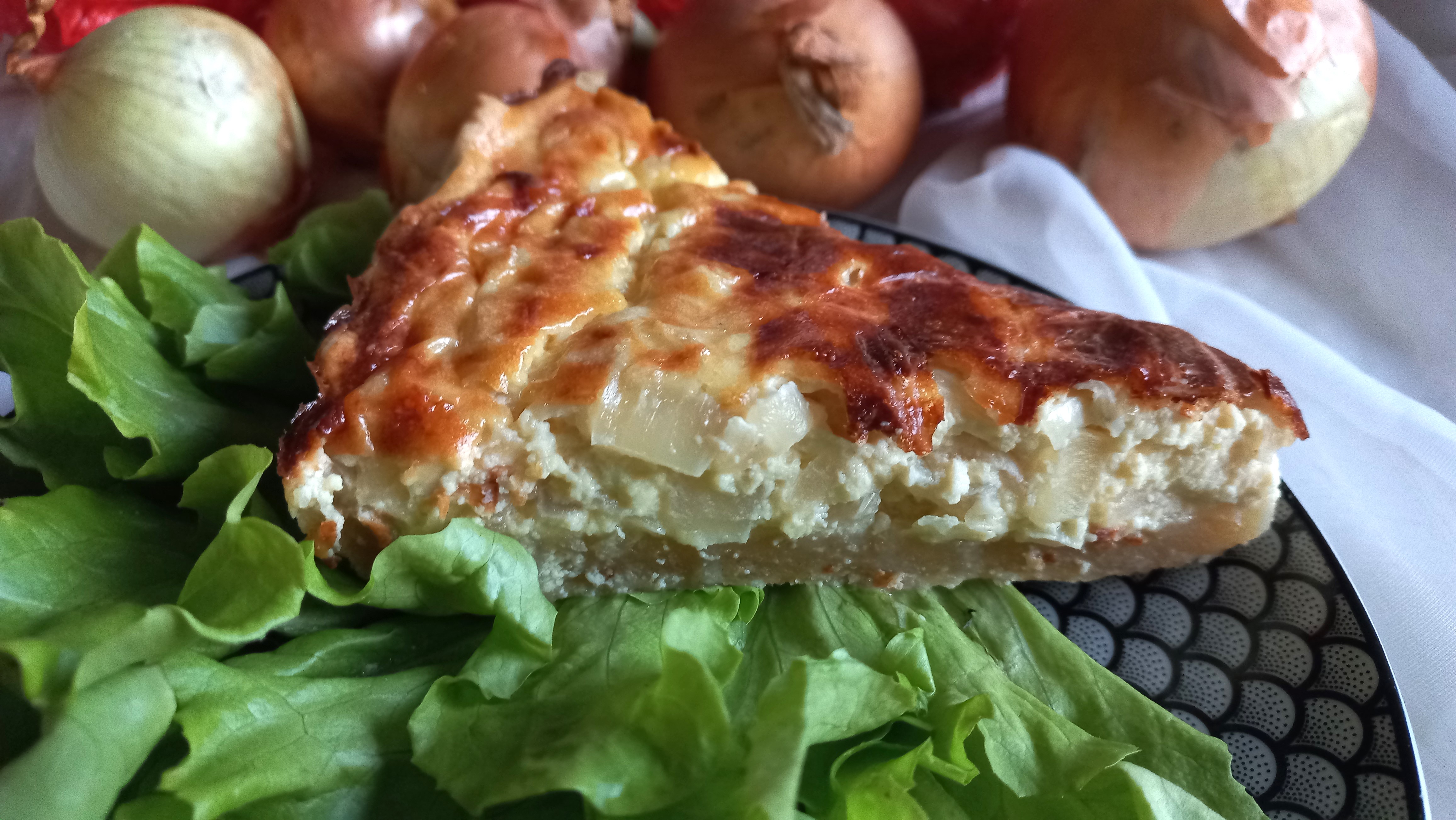 Tarte aux oignons, mascarpone et fromage de chèvre