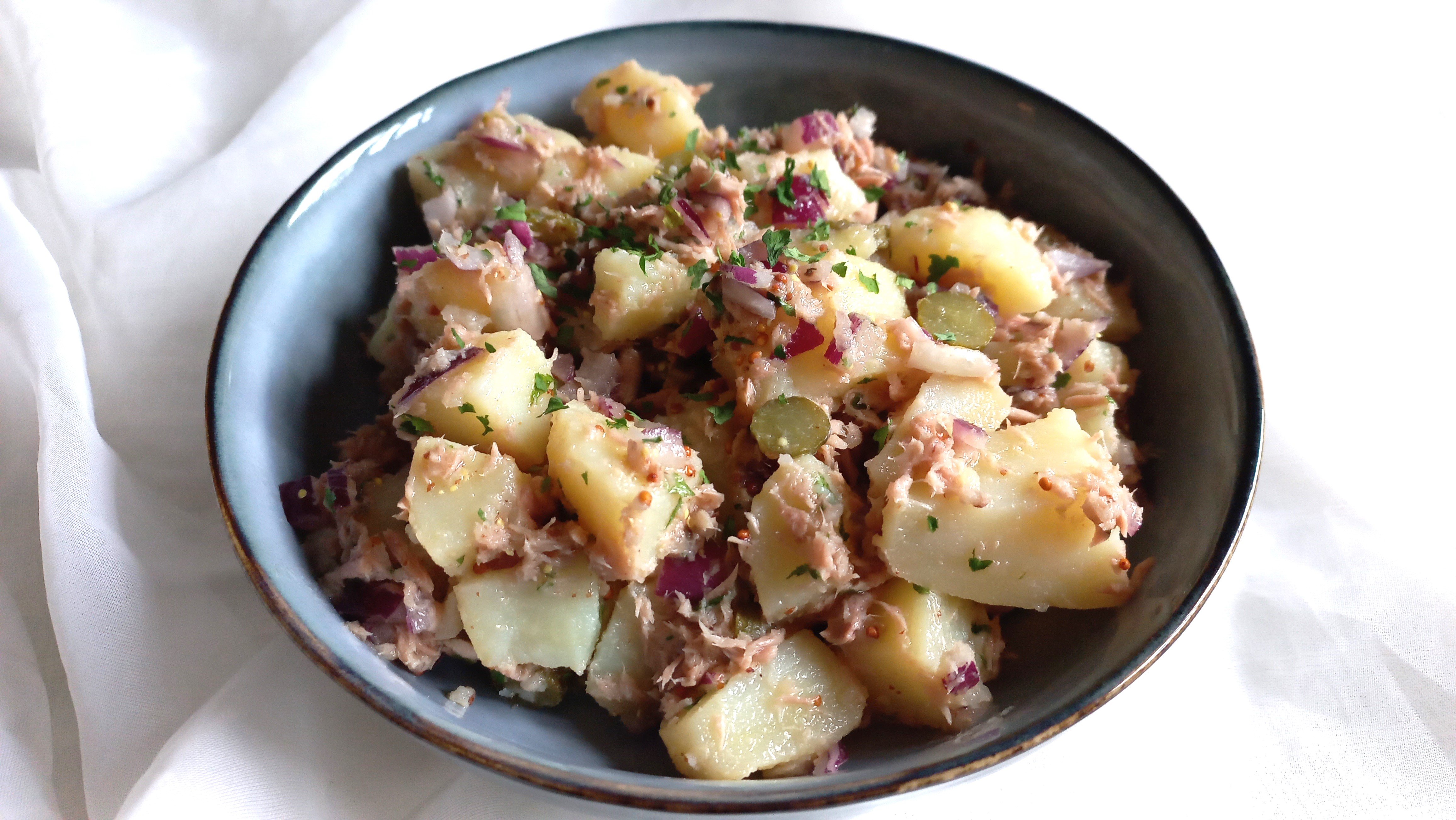 Salade de pommes de terre au thon (simple et rapide)