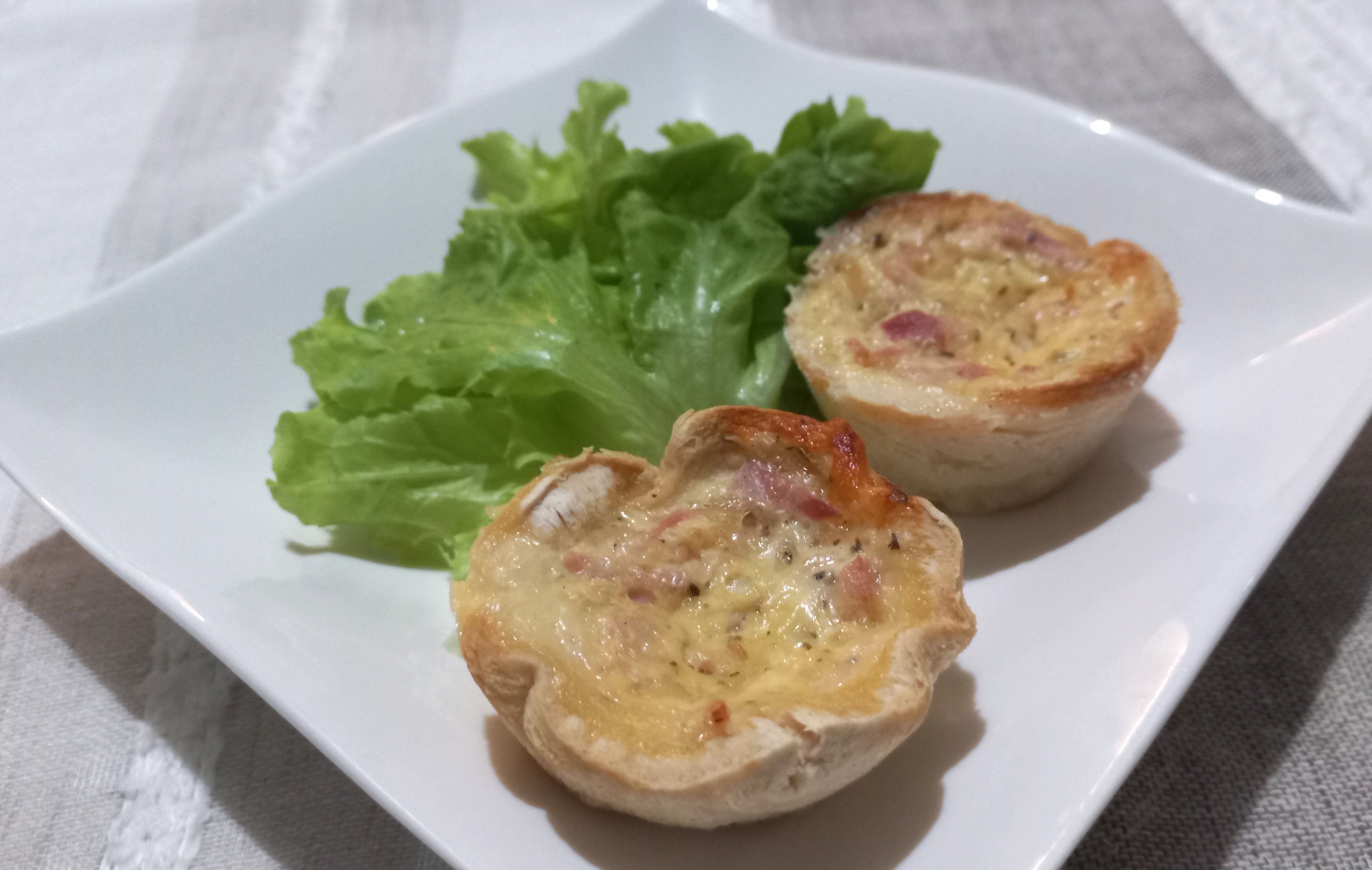 Mini-tartelettes au jambon et fromage sur pain de mie