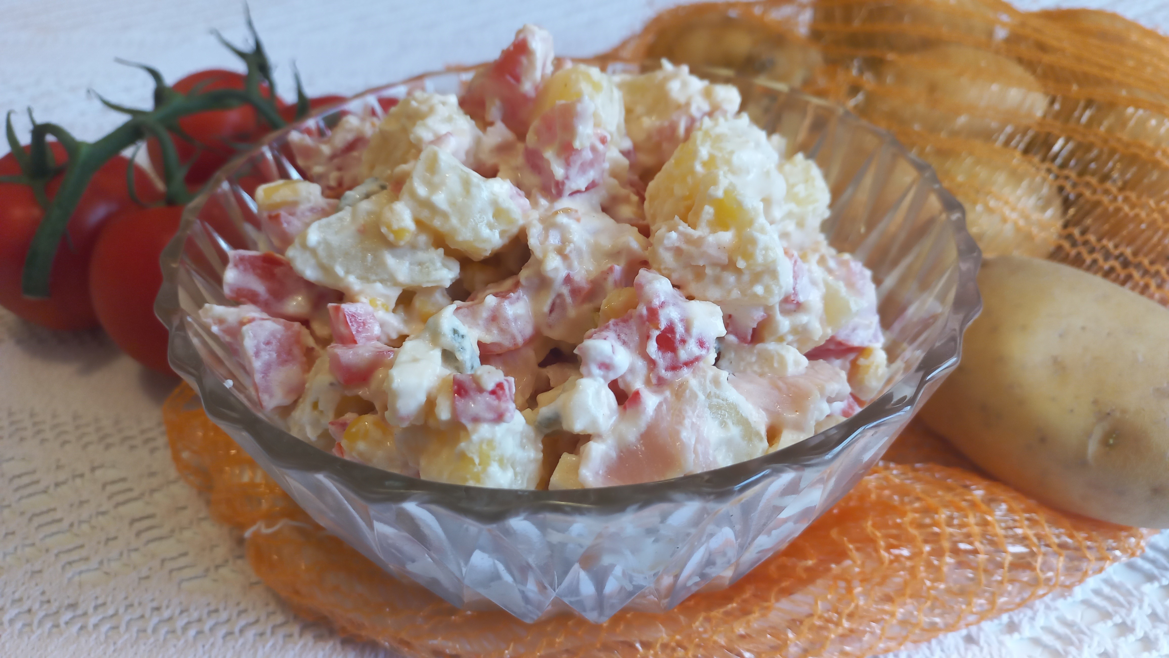 Salade de pommes de terre au bacon et sauce crémeuse au skyr